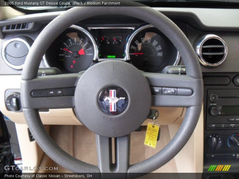 Black / Medium Parchment 2005 Ford Mustang GT Deluxe Coupe