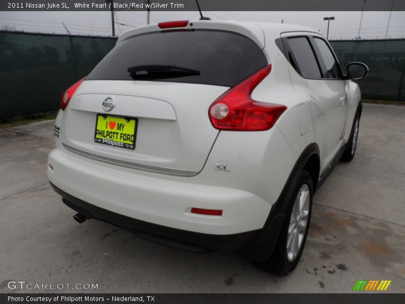 White Pearl / Black/Red w/Silver Trim 2011 Nissan Juke SL