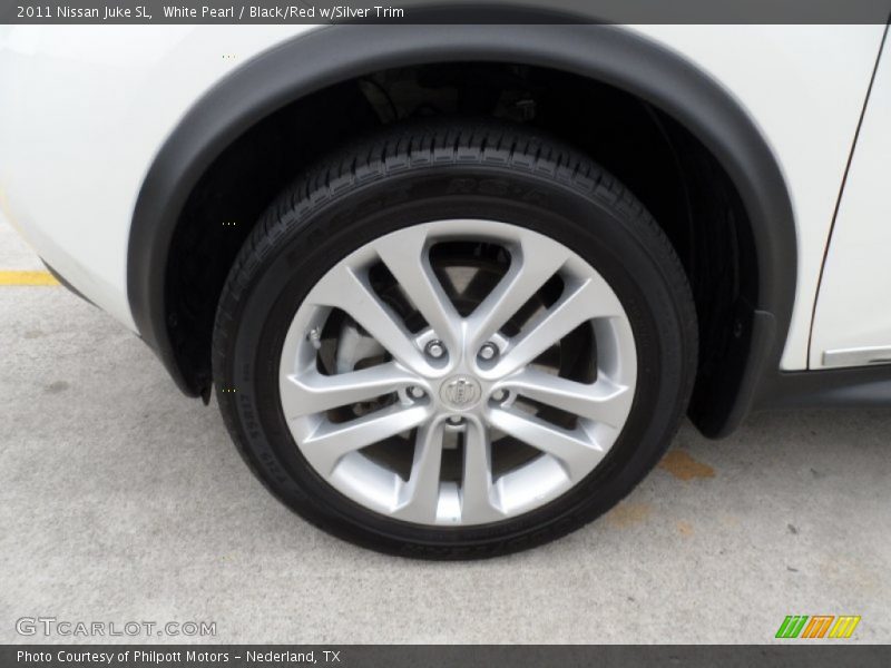 White Pearl / Black/Red w/Silver Trim 2011 Nissan Juke SL