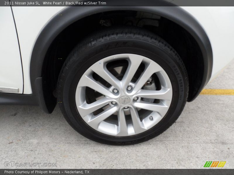 White Pearl / Black/Red w/Silver Trim 2011 Nissan Juke SL