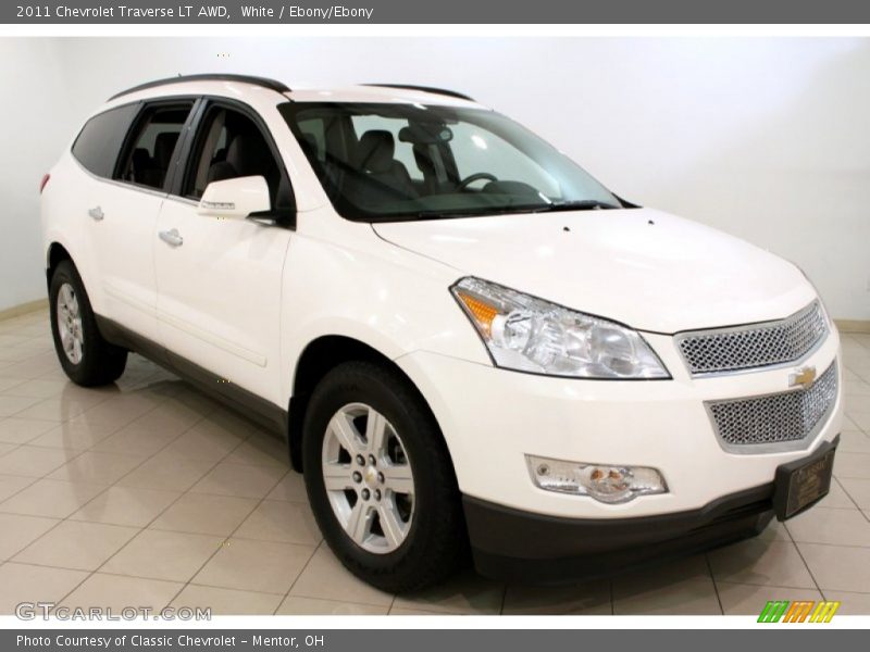 White / Ebony/Ebony 2011 Chevrolet Traverse LT AWD