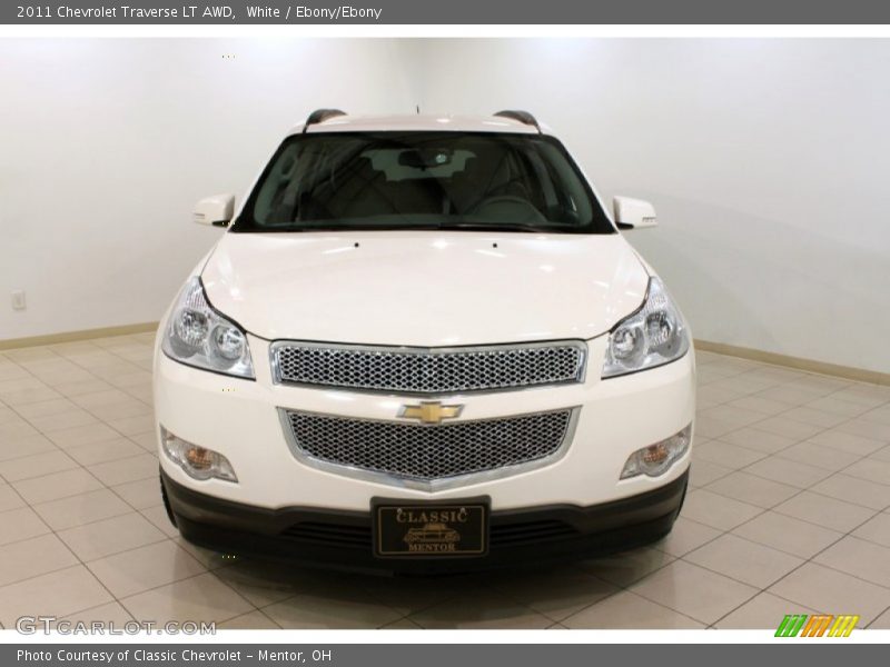 White / Ebony/Ebony 2011 Chevrolet Traverse LT AWD