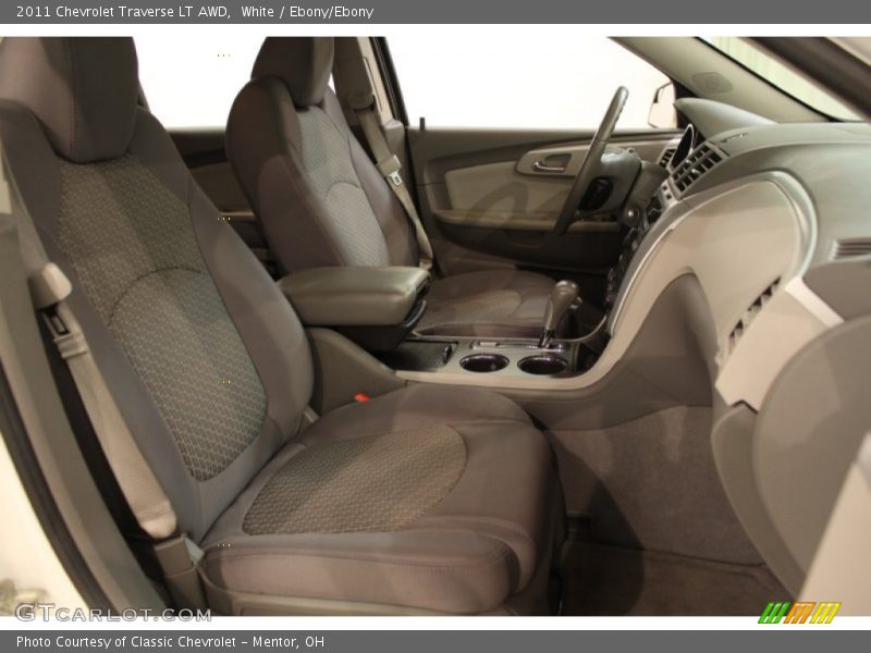 White / Ebony/Ebony 2011 Chevrolet Traverse LT AWD