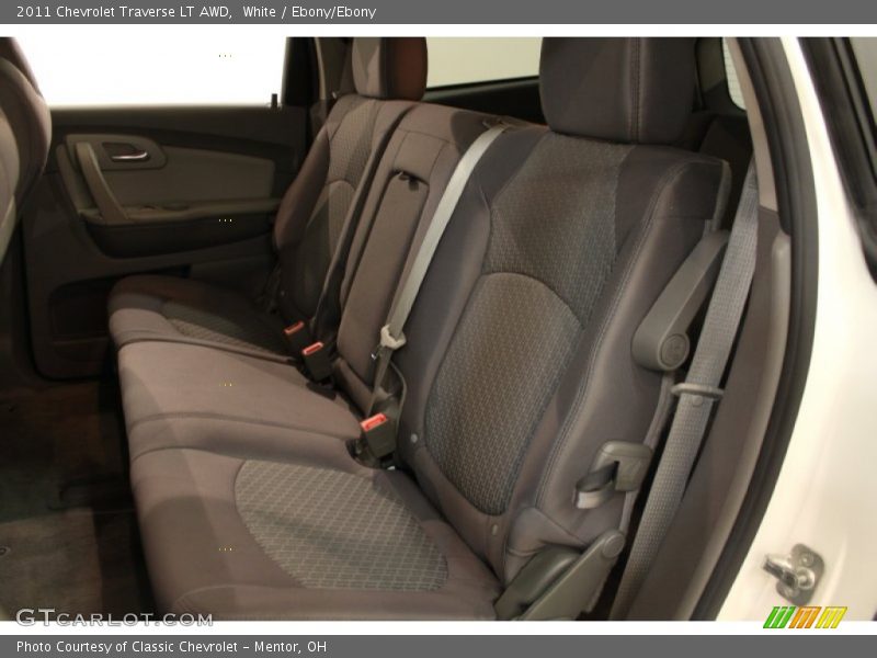 White / Ebony/Ebony 2011 Chevrolet Traverse LT AWD