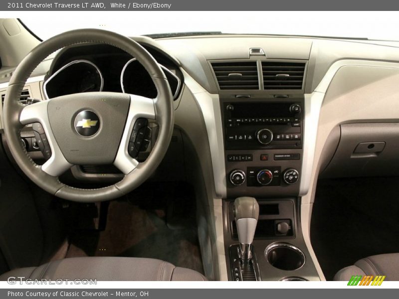 White / Ebony/Ebony 2011 Chevrolet Traverse LT AWD