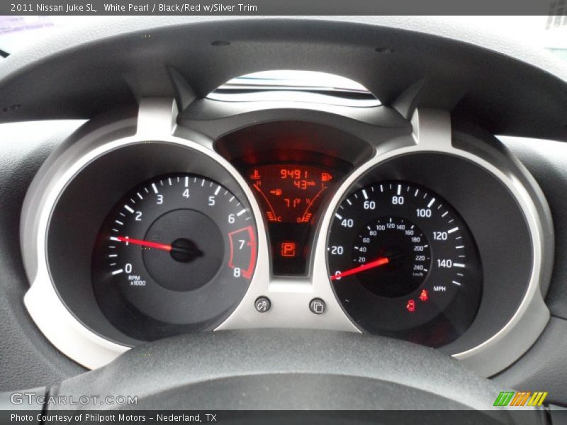 White Pearl / Black/Red w/Silver Trim 2011 Nissan Juke SL