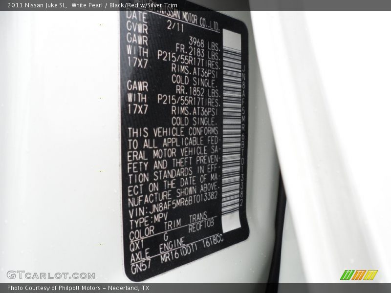 White Pearl / Black/Red w/Silver Trim 2011 Nissan Juke SL