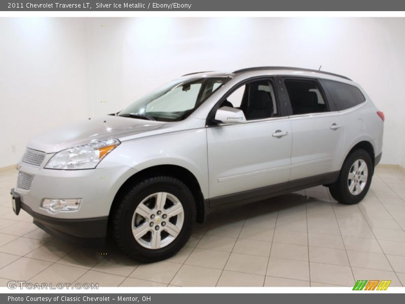 Silver Ice Metallic / Ebony/Ebony 2011 Chevrolet Traverse LT