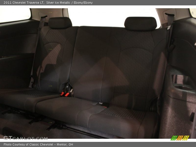 Silver Ice Metallic / Ebony/Ebony 2011 Chevrolet Traverse LT