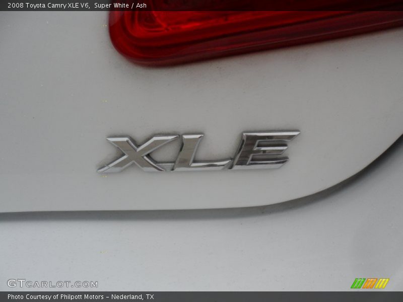 Super White / Ash 2008 Toyota Camry XLE V6