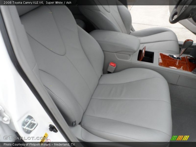 Super White / Ash 2008 Toyota Camry XLE V6
