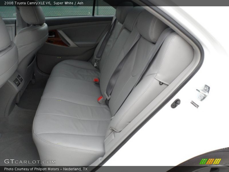 Super White / Ash 2008 Toyota Camry XLE V6