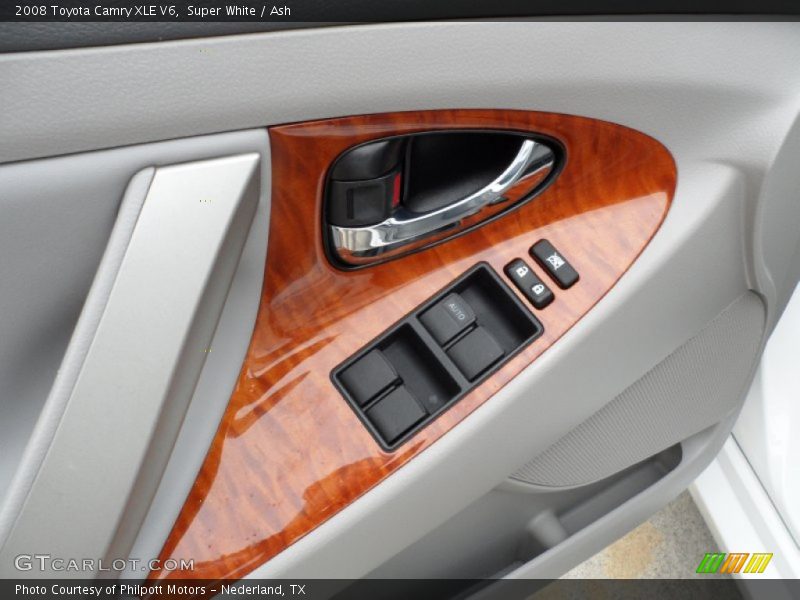 Super White / Ash 2008 Toyota Camry XLE V6