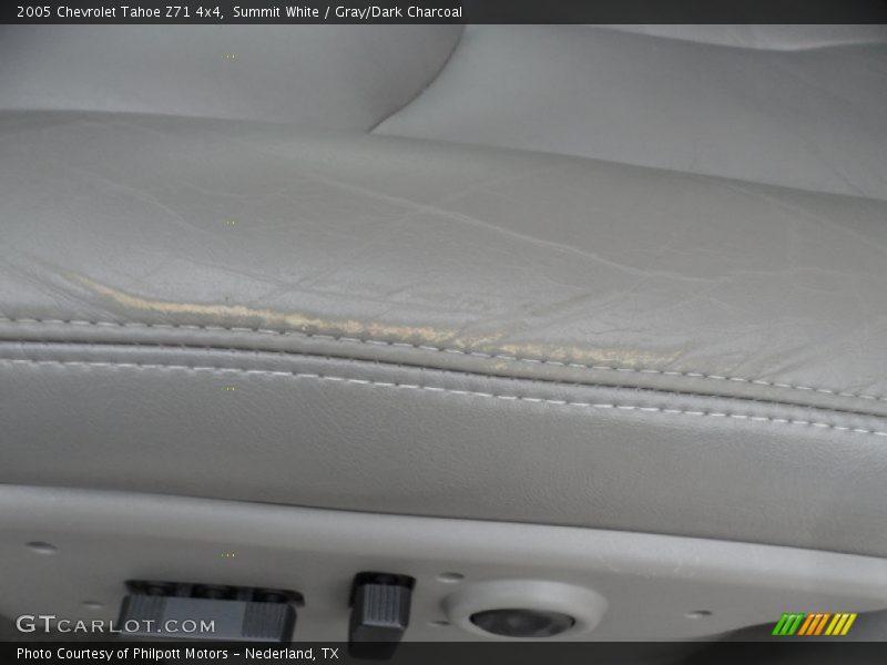 Summit White / Gray/Dark Charcoal 2005 Chevrolet Tahoe Z71 4x4