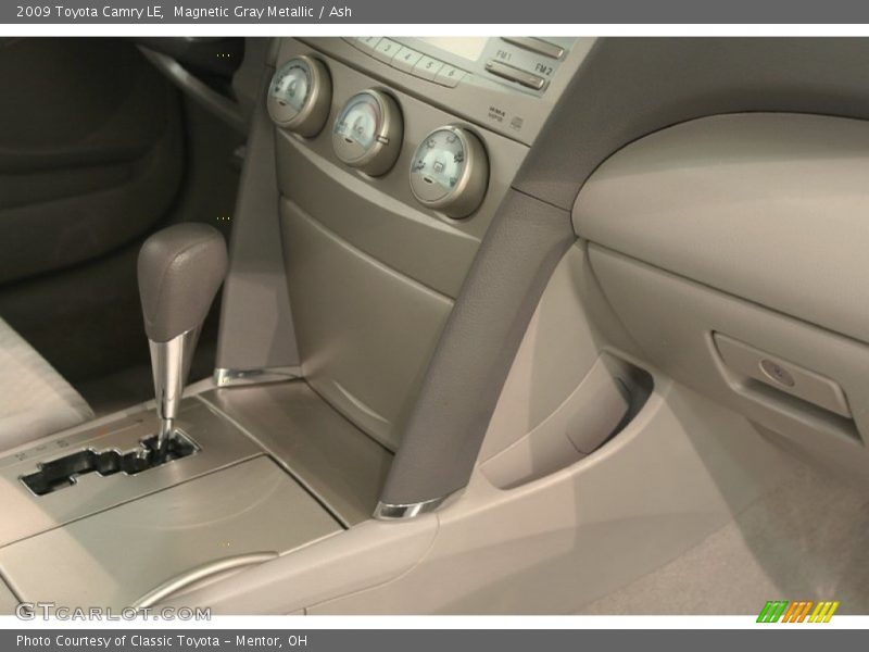Magnetic Gray Metallic / Ash 2009 Toyota Camry LE