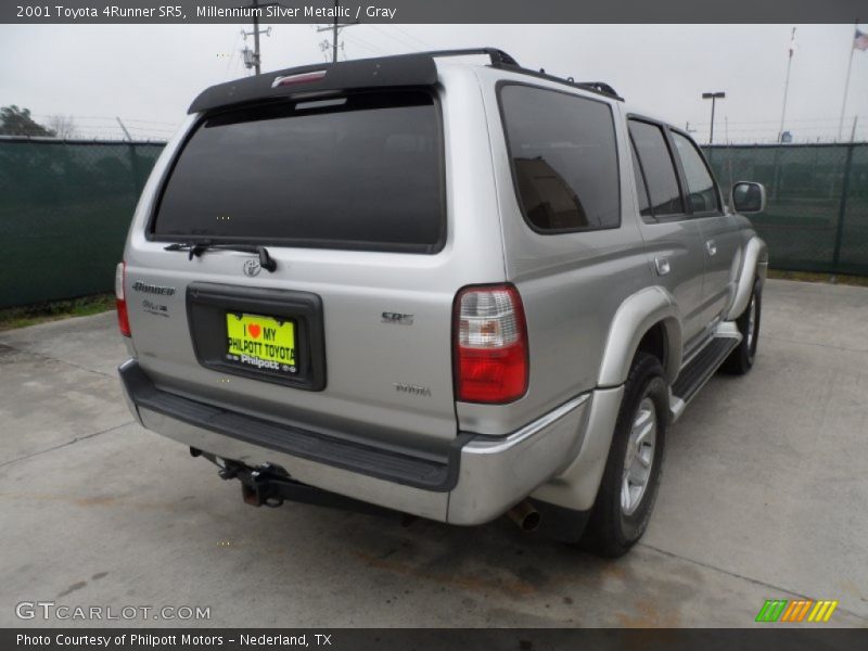 Millennium Silver Metallic / Gray 2001 Toyota 4Runner SR5