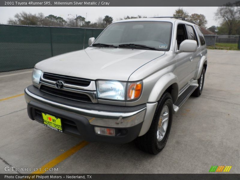 Millennium Silver Metallic / Gray 2001 Toyota 4Runner SR5