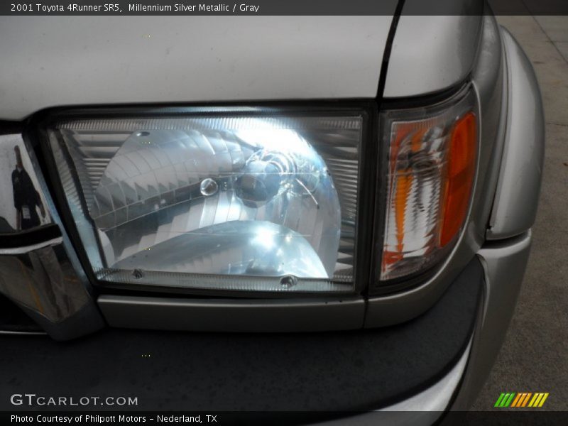 Millennium Silver Metallic / Gray 2001 Toyota 4Runner SR5