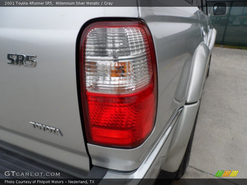 Millennium Silver Metallic / Gray 2001 Toyota 4Runner SR5