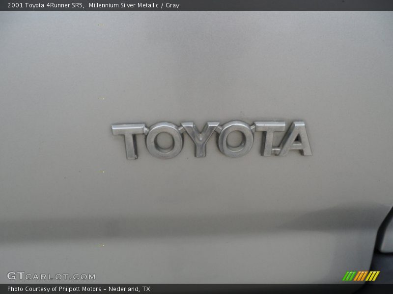 Millennium Silver Metallic / Gray 2001 Toyota 4Runner SR5
