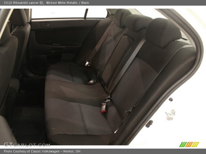 Wicked White Metallic / Black 2010 Mitsubishi Lancer ES