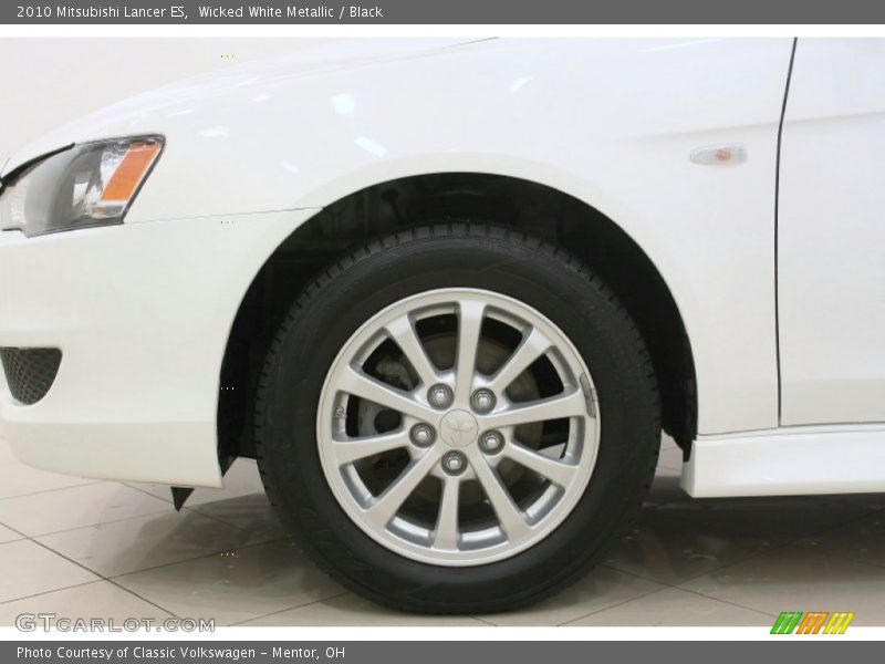 Wicked White Metallic / Black 2010 Mitsubishi Lancer ES