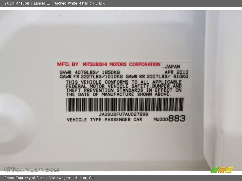 Wicked White Metallic / Black 2010 Mitsubishi Lancer ES