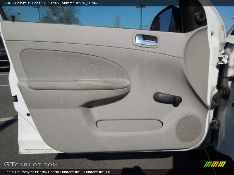 Summit White / Gray 2006 Chevrolet Cobalt LS Sedan