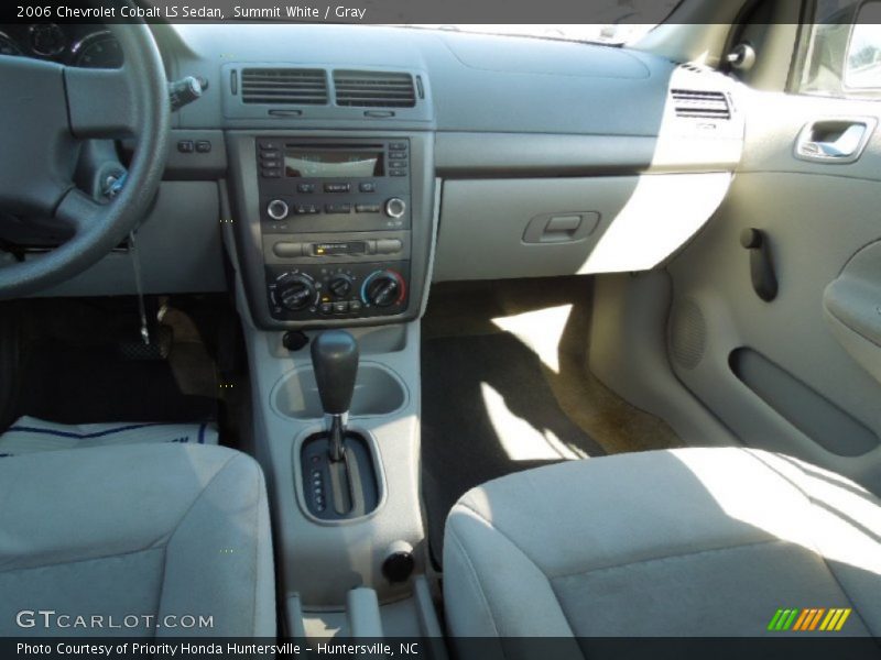 Summit White / Gray 2006 Chevrolet Cobalt LS Sedan