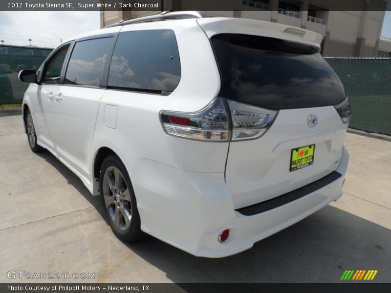 Super White / Dark Charcoal 2012 Toyota Sienna SE