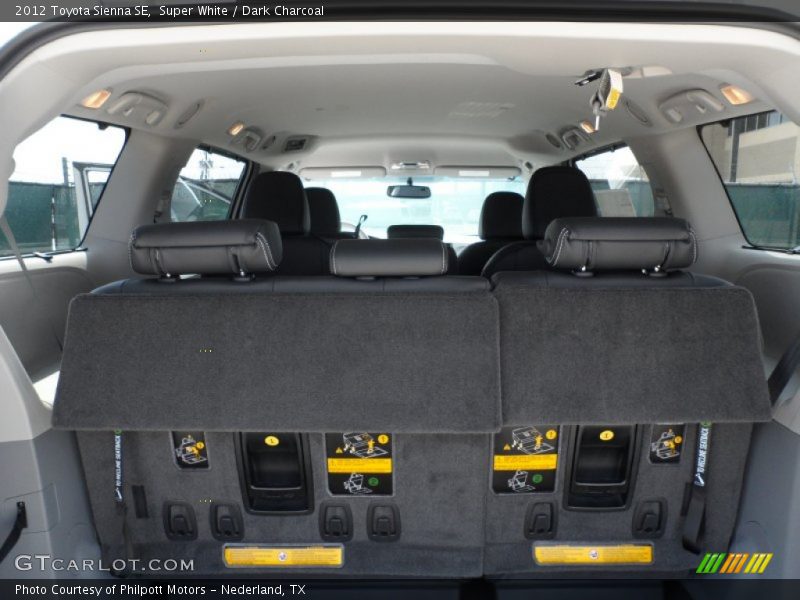 Super White / Dark Charcoal 2012 Toyota Sienna SE