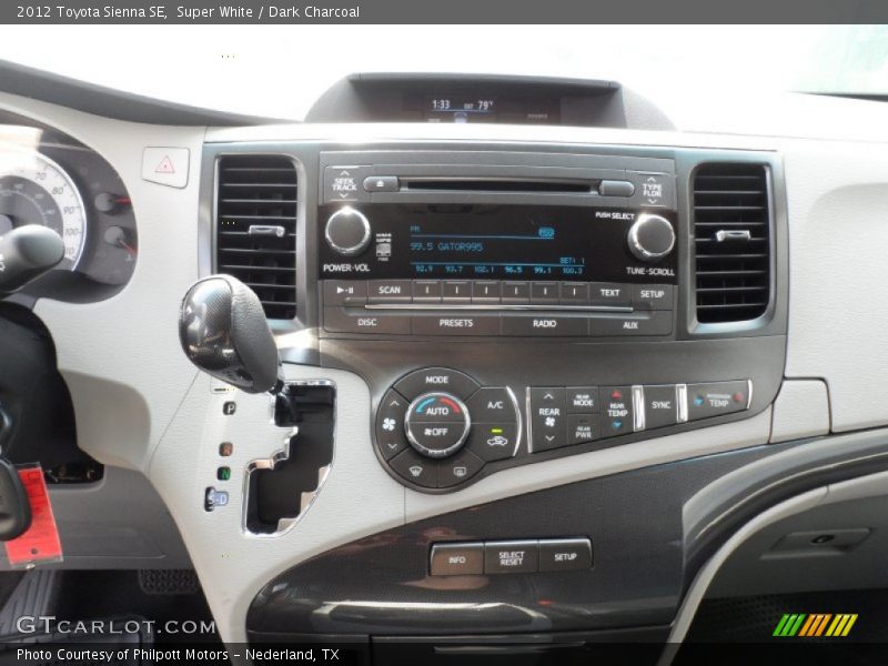 Super White / Dark Charcoal 2012 Toyota Sienna SE