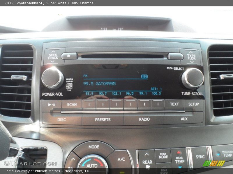 Super White / Dark Charcoal 2012 Toyota Sienna SE