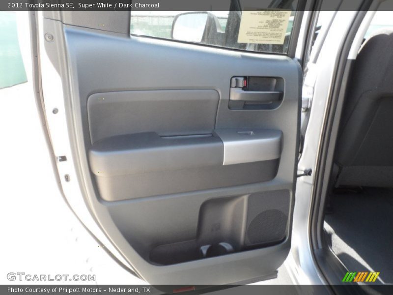 Super White / Dark Charcoal 2012 Toyota Sienna SE