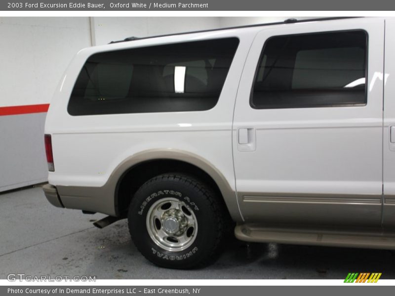 Oxford White / Medium Parchment 2003 Ford Excursion Eddie Bauer