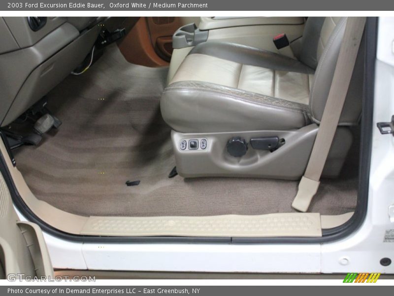 Oxford White / Medium Parchment 2003 Ford Excursion Eddie Bauer