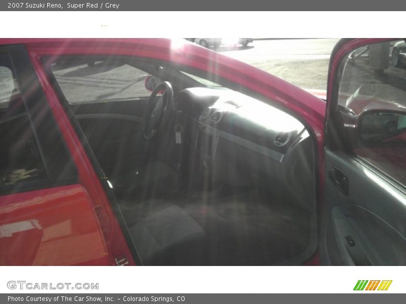 Super Red / Grey 2007 Suzuki Reno