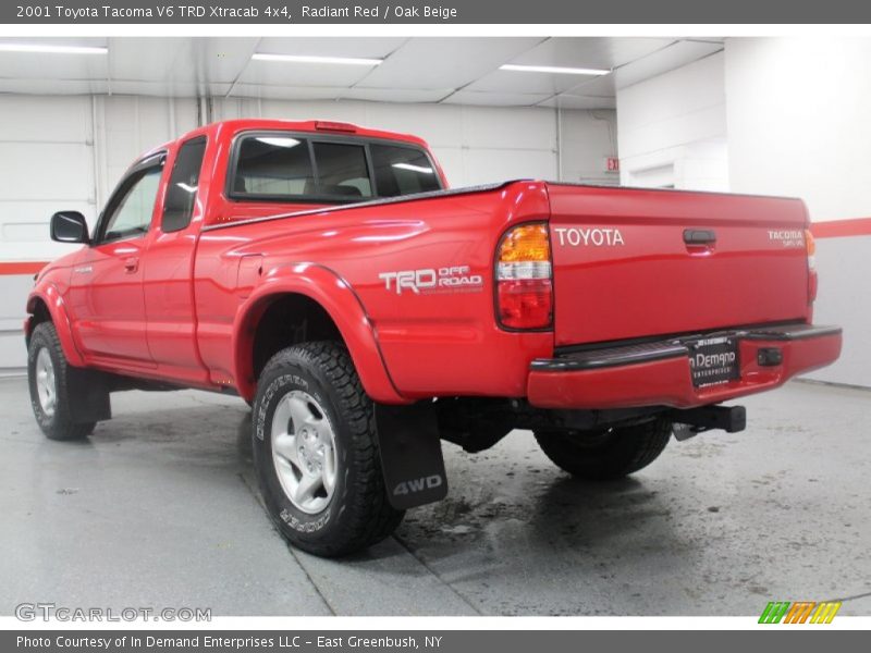 Radiant Red / Oak Beige 2001 Toyota Tacoma V6 TRD Xtracab 4x4