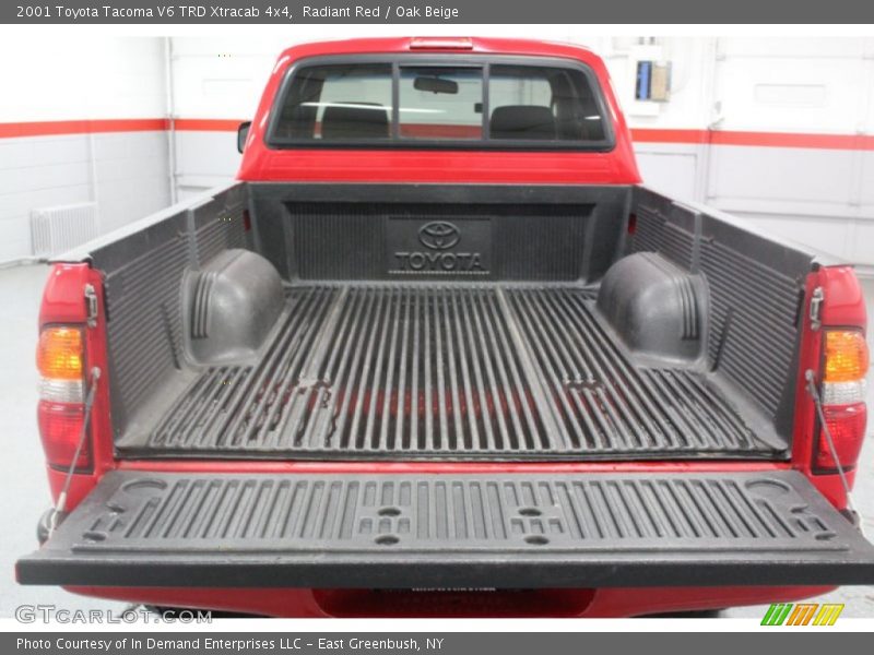 Radiant Red / Oak Beige 2001 Toyota Tacoma V6 TRD Xtracab 4x4