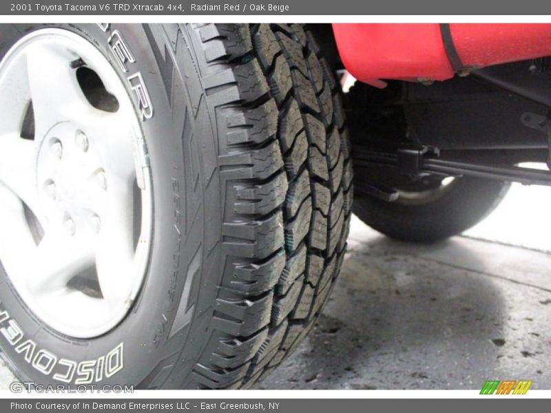 Radiant Red / Oak Beige 2001 Toyota Tacoma V6 TRD Xtracab 4x4
