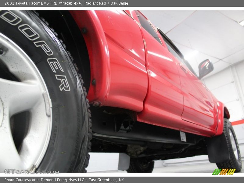 Radiant Red / Oak Beige 2001 Toyota Tacoma V6 TRD Xtracab 4x4