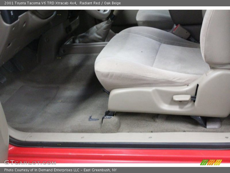Radiant Red / Oak Beige 2001 Toyota Tacoma V6 TRD Xtracab 4x4