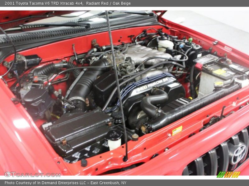 Radiant Red / Oak Beige 2001 Toyota Tacoma V6 TRD Xtracab 4x4