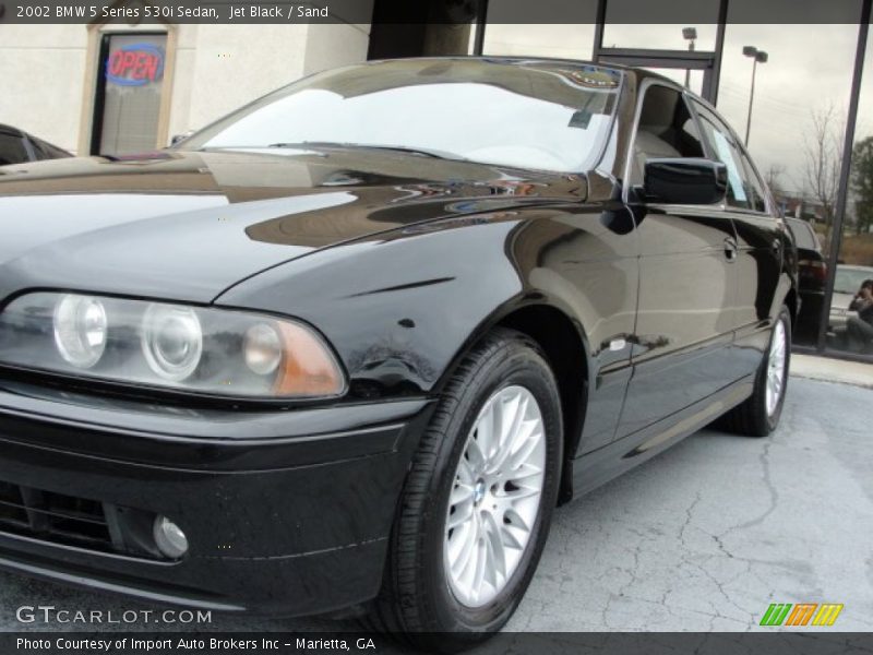 Jet Black / Sand 2002 BMW 5 Series 530i Sedan