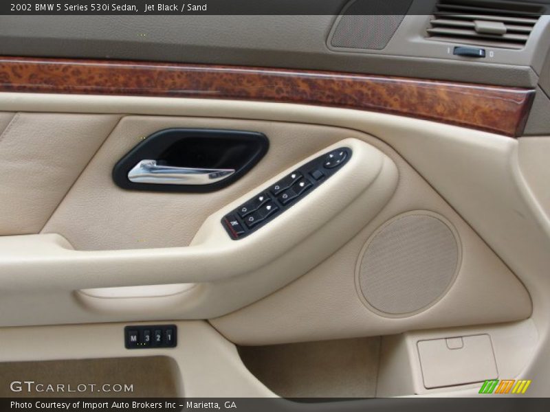 Jet Black / Sand 2002 BMW 5 Series 530i Sedan