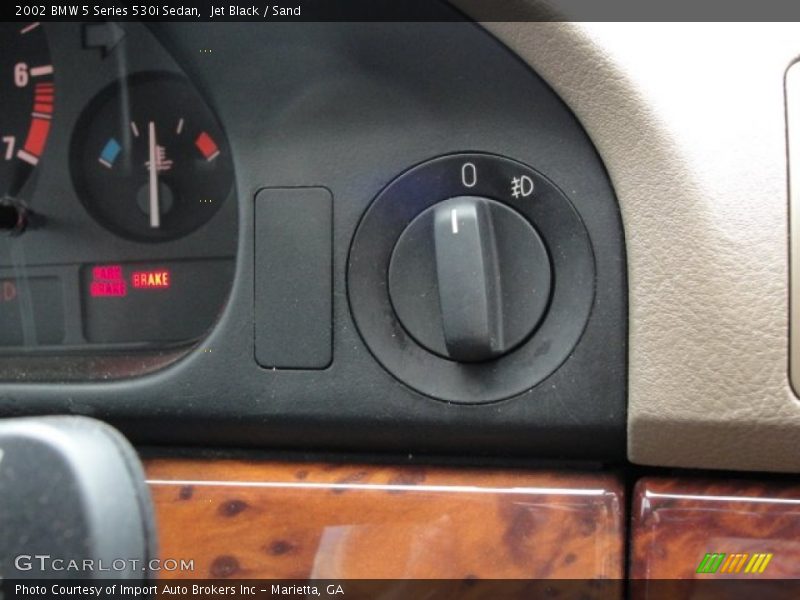 Jet Black / Sand 2002 BMW 5 Series 530i Sedan