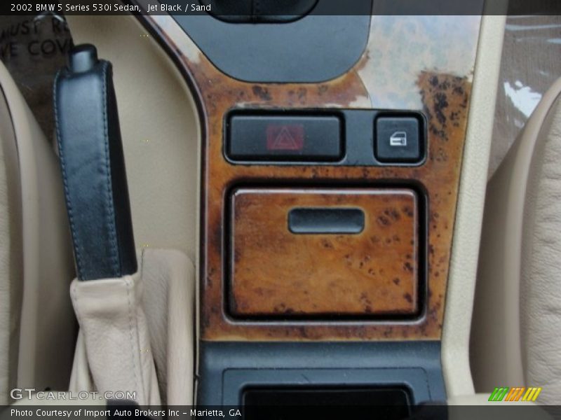 Jet Black / Sand 2002 BMW 5 Series 530i Sedan