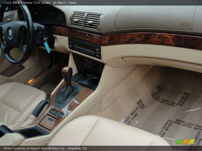 Jet Black / Sand 2002 BMW 5 Series 530i Sedan