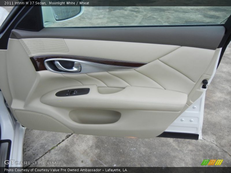 Moonlight White / Wheat 2011 Infiniti M 37 Sedan