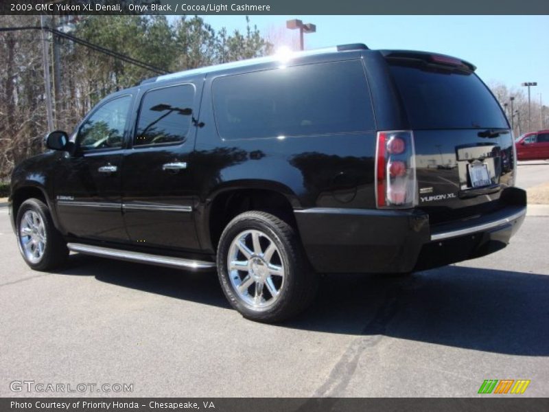 Onyx Black / Cocoa/Light Cashmere 2009 GMC Yukon XL Denali